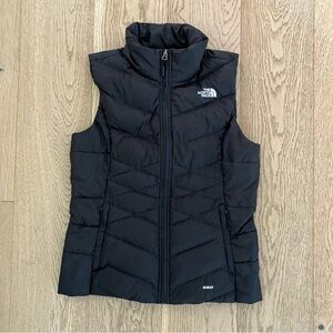 The North Face Women's Black 550 Down Insulated Puffer Vest